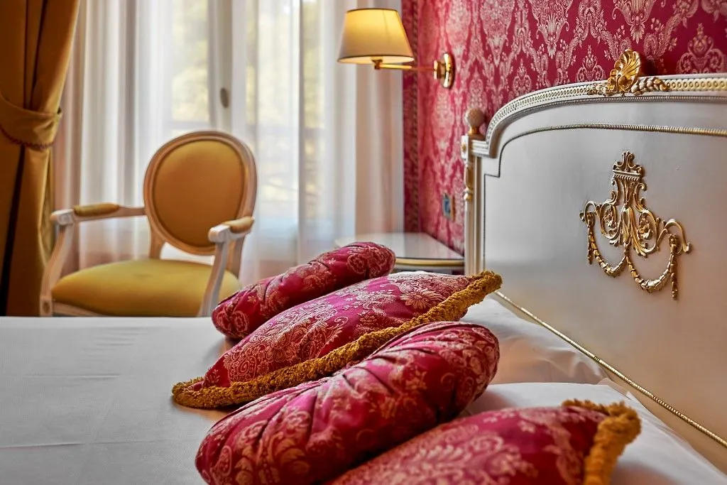Hotel Gardena Venice 3*,  Italy