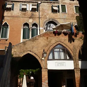 Palazzo Lion Morosini - Check In Presso Ai Santi Apostoli Benátky