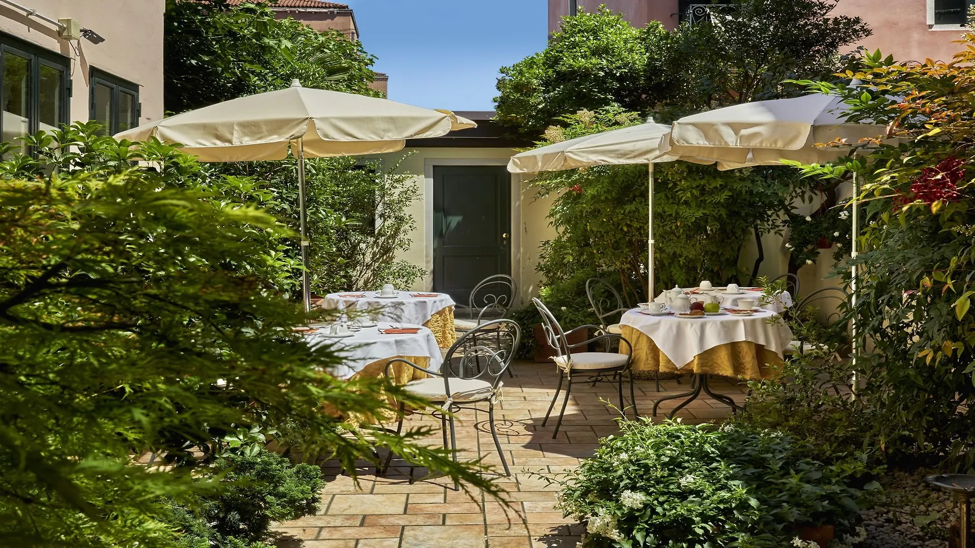Hotel Gardena Venice 3*,  Italy