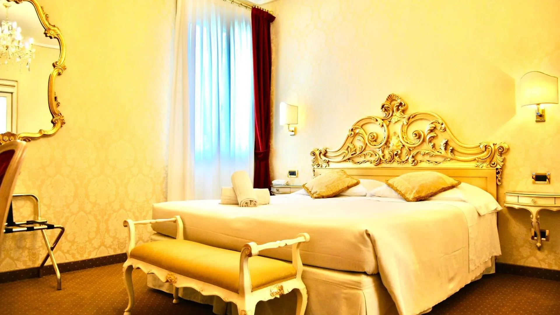 ***  Hotel Gardena Venice Italy
